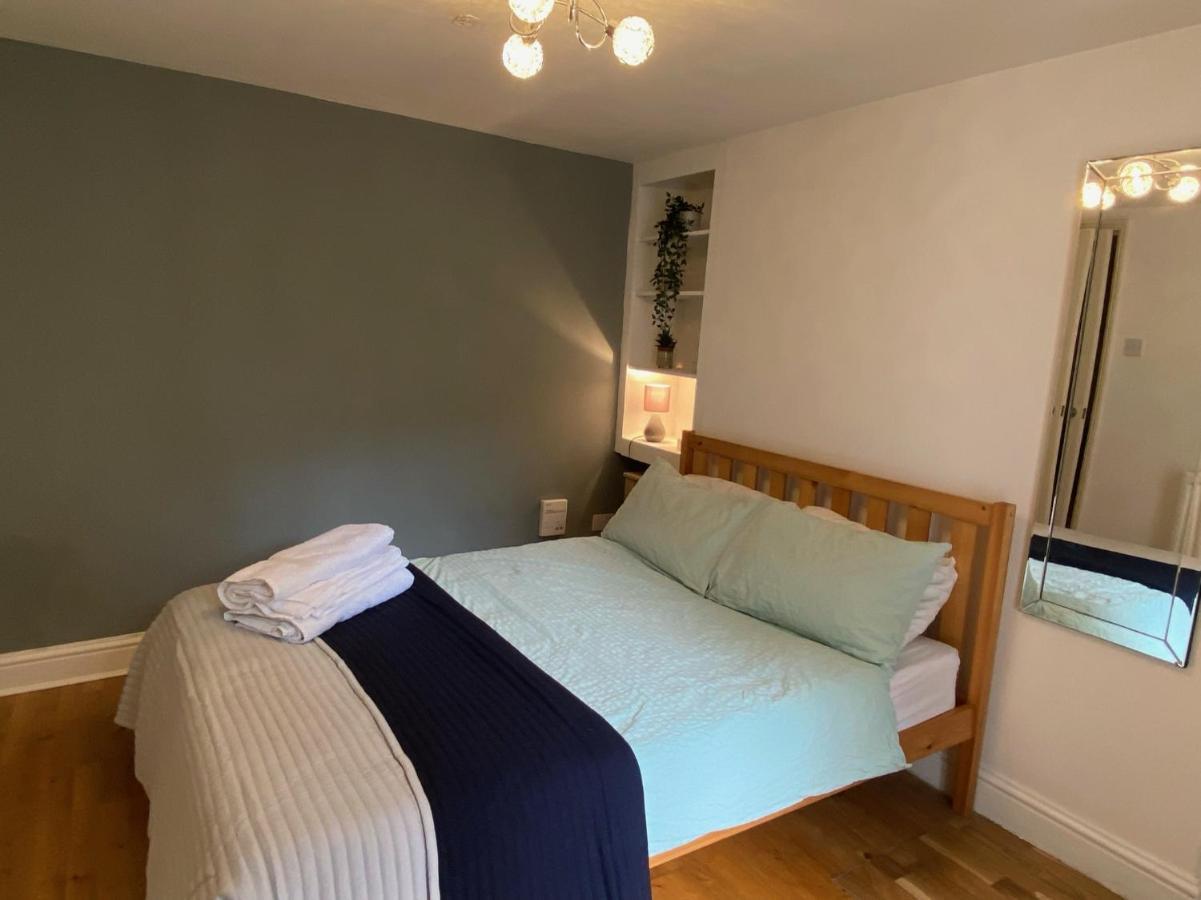 Spacious 2-Bed Flat With Garden, 3 Minutes Walk From Oval Tube Station لندن المظهر الخارجي الصورة